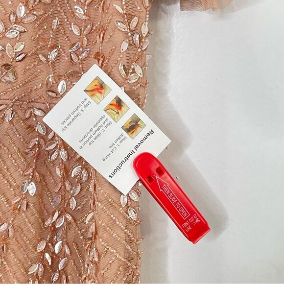 Mac Duggal 35109 Size 14W(18) Leafy Embellished Flutter Sleeves Gown - Picture 9 of 10